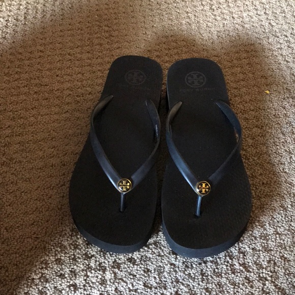 tory burch black wedge flip flops